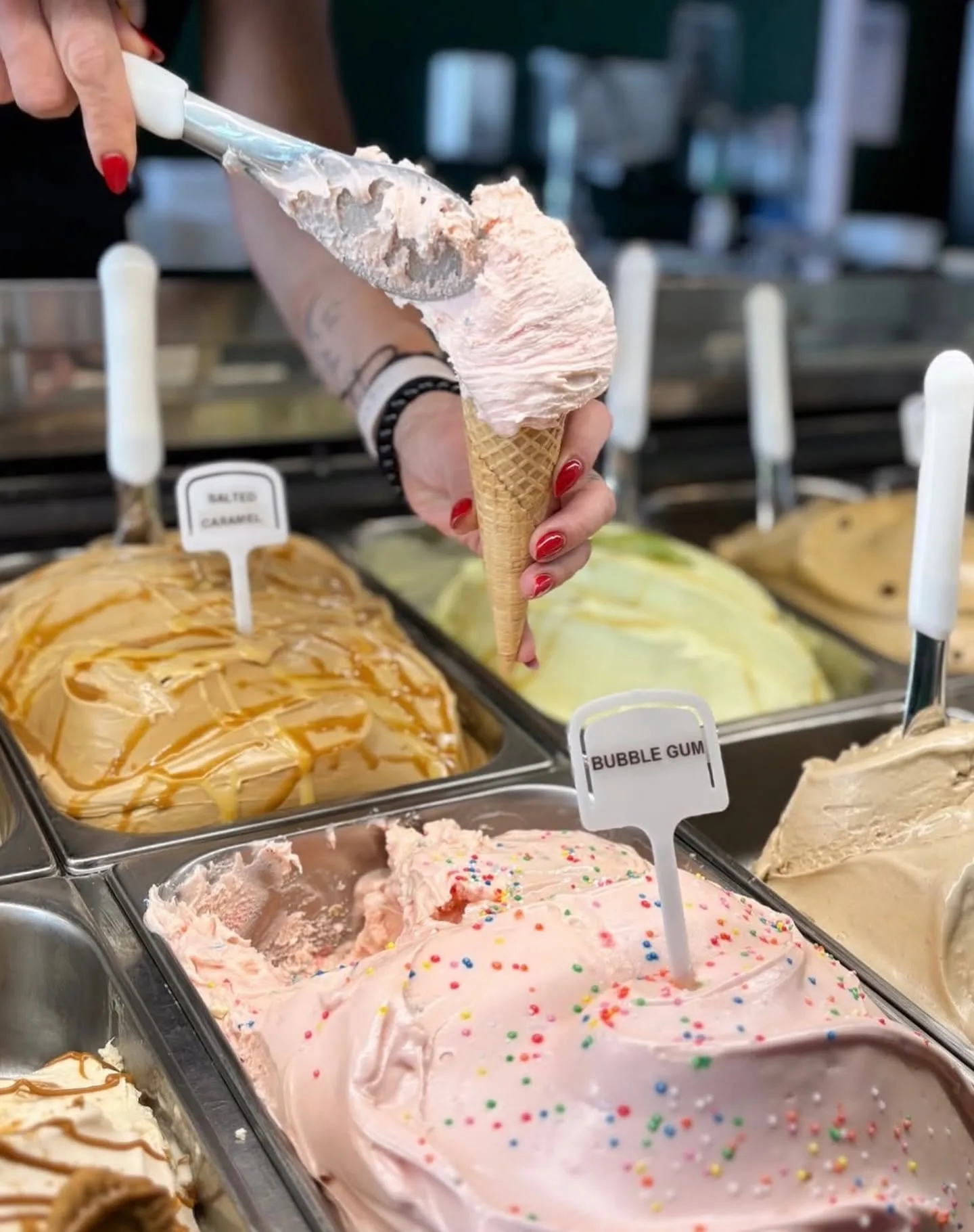 MASTIKA - Ice Cream Jungle of Colour