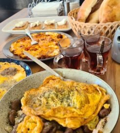 Abu Noaas Restaurant